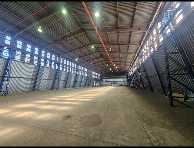 2,602M² WAREHOUSE TO LET IN TUNNEY